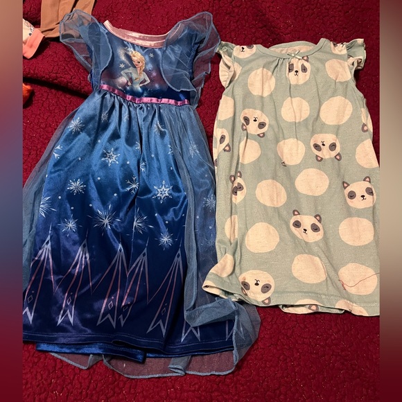 Big Lot of Girls 2T Pajamas - Picture 3 of 4